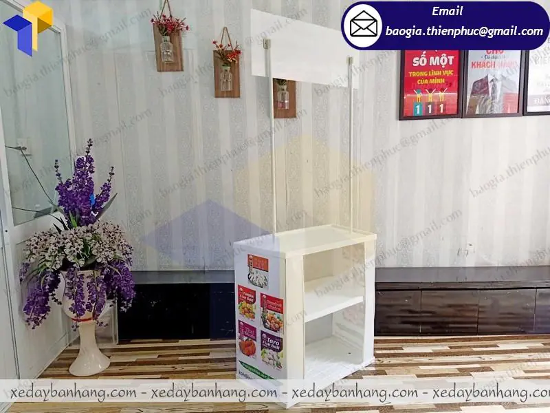 quầy nhựa sampling lắp ráp
