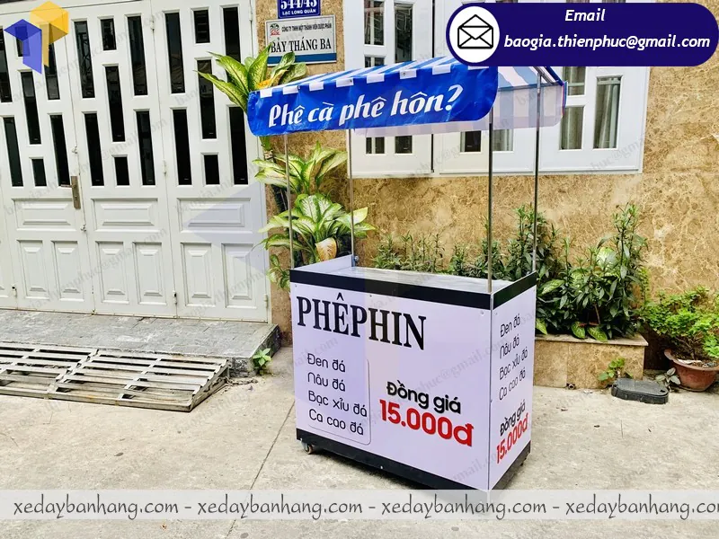 quày xe lắp ráp bán coffee