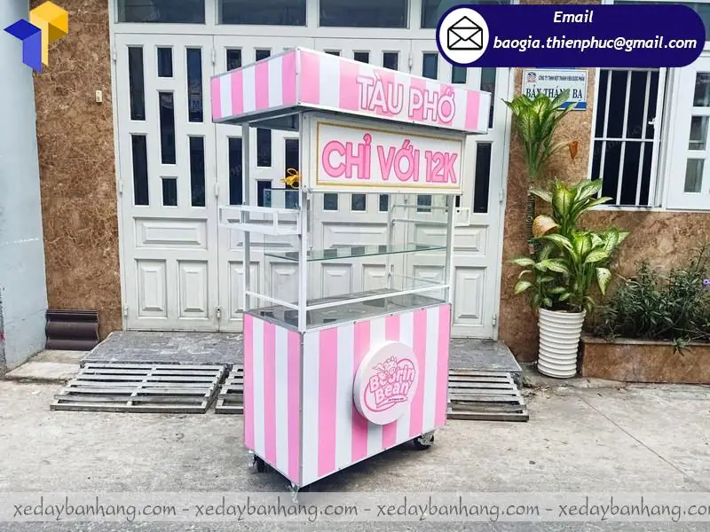 tủ bán đồ ăn vặt