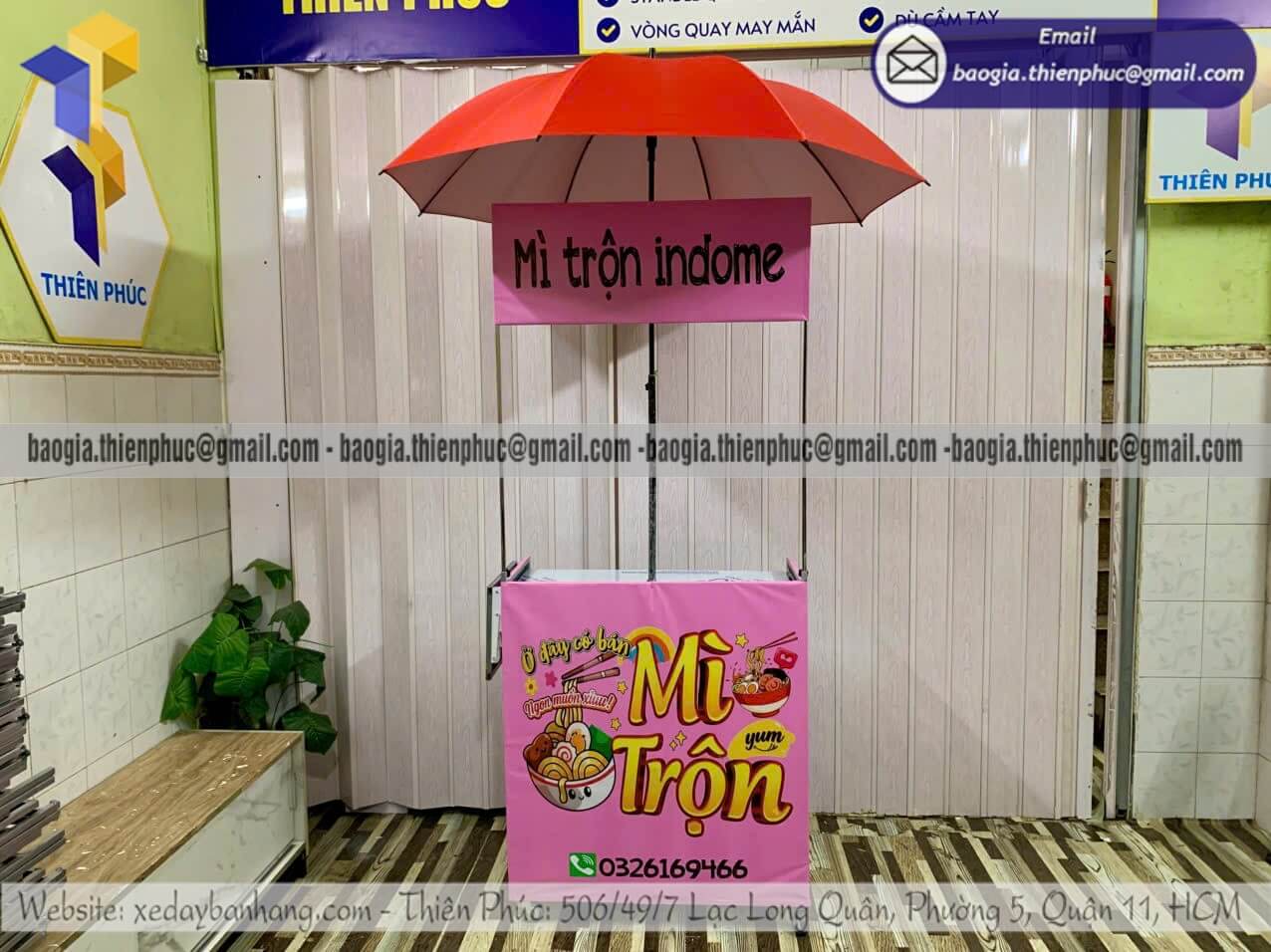Xe xếp bạt bán mì trộn lề đường có dù che giá rẻ Xe xếp bạt bán mì trộn lề đường có dù che giá rẻ