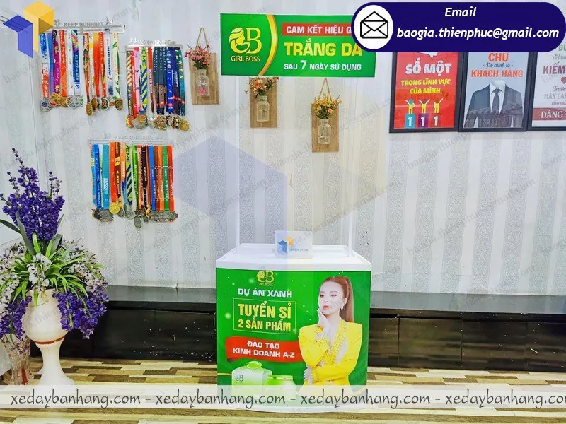 báo giá booth nhựa sampling bigsize
