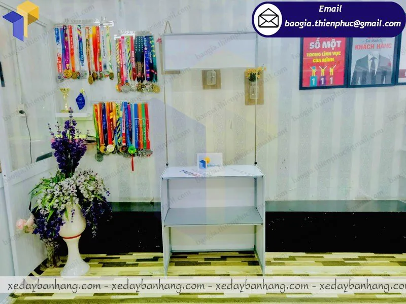 báo giá booth sắt bán trà sữa mang đi
