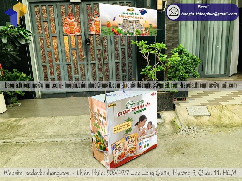 Báo giá booth sắt cho PG đứng giới thiệu sản phẩm thương hiệu hottrend marketing