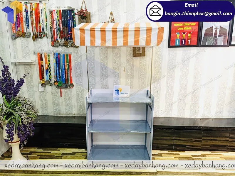 báo giá quầy lắp ráp bán rau má