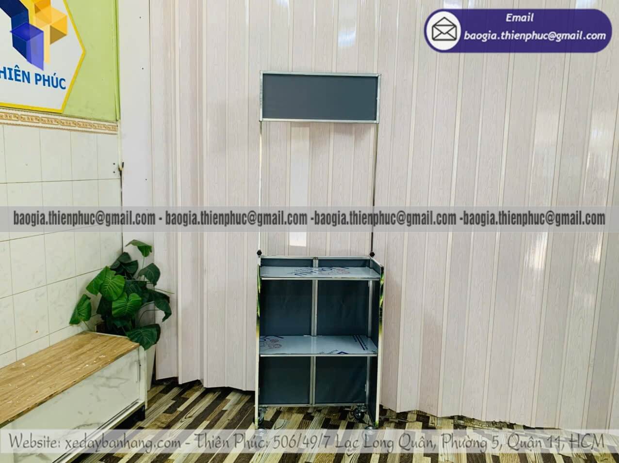 Báo giá quầy xếp trưng bày đồ ăn mini ngoài trời cho người kinh doanh