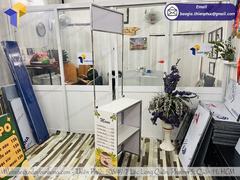 booth bán cà phê nhỏ gọn