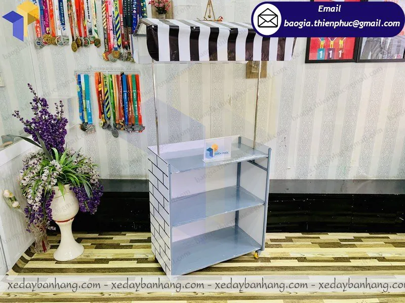booth lắp ráp bán cafe đen đá