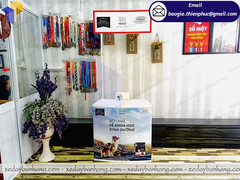 booth nhựa bán hàng di động giá rẻ