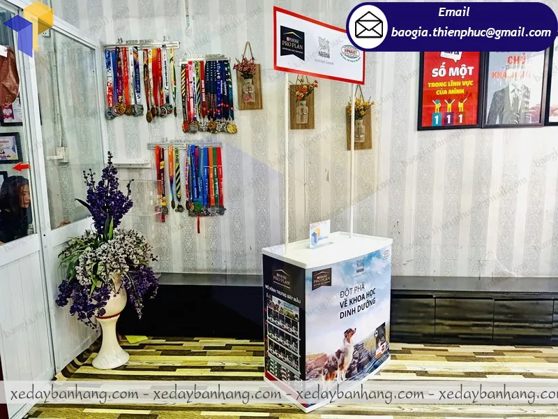booth nhựa bán hàng di động