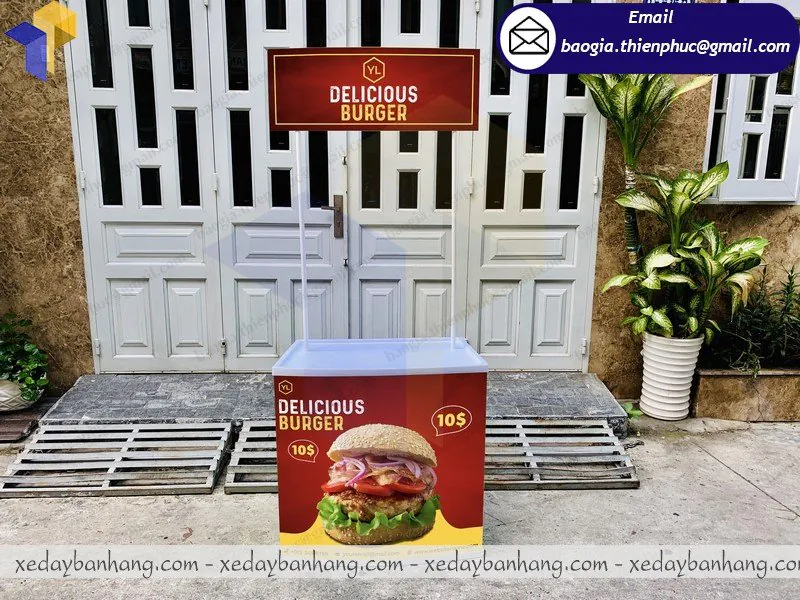 booth nhựa bán hàng siêu thị