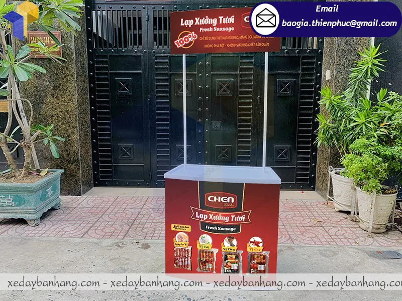 booth nhựa bán lạp xưởng đẹp