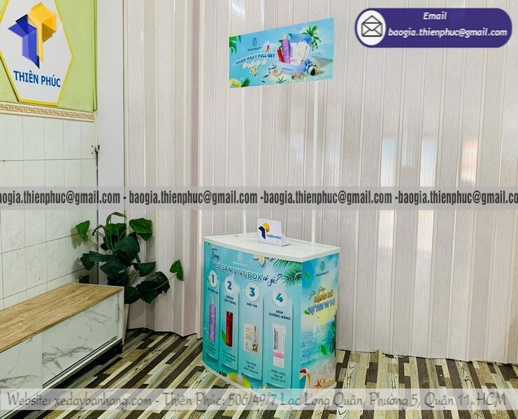 Booth nhựa cho PG trưng bày sản phẩm mới ra mắt chuyên nghiệp cho ngảnh fmcg
