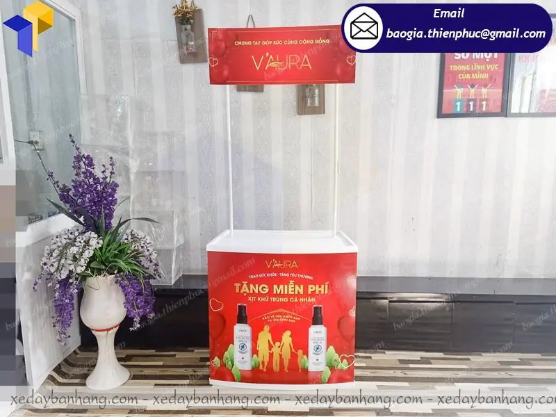 quầy bán hàng hội chợ