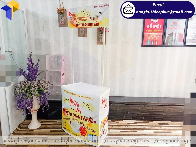 booth nhựa quảng cáo
