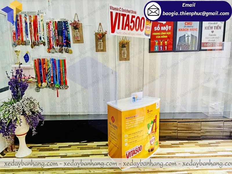 booth nhựa sampling bán hàng lưu động