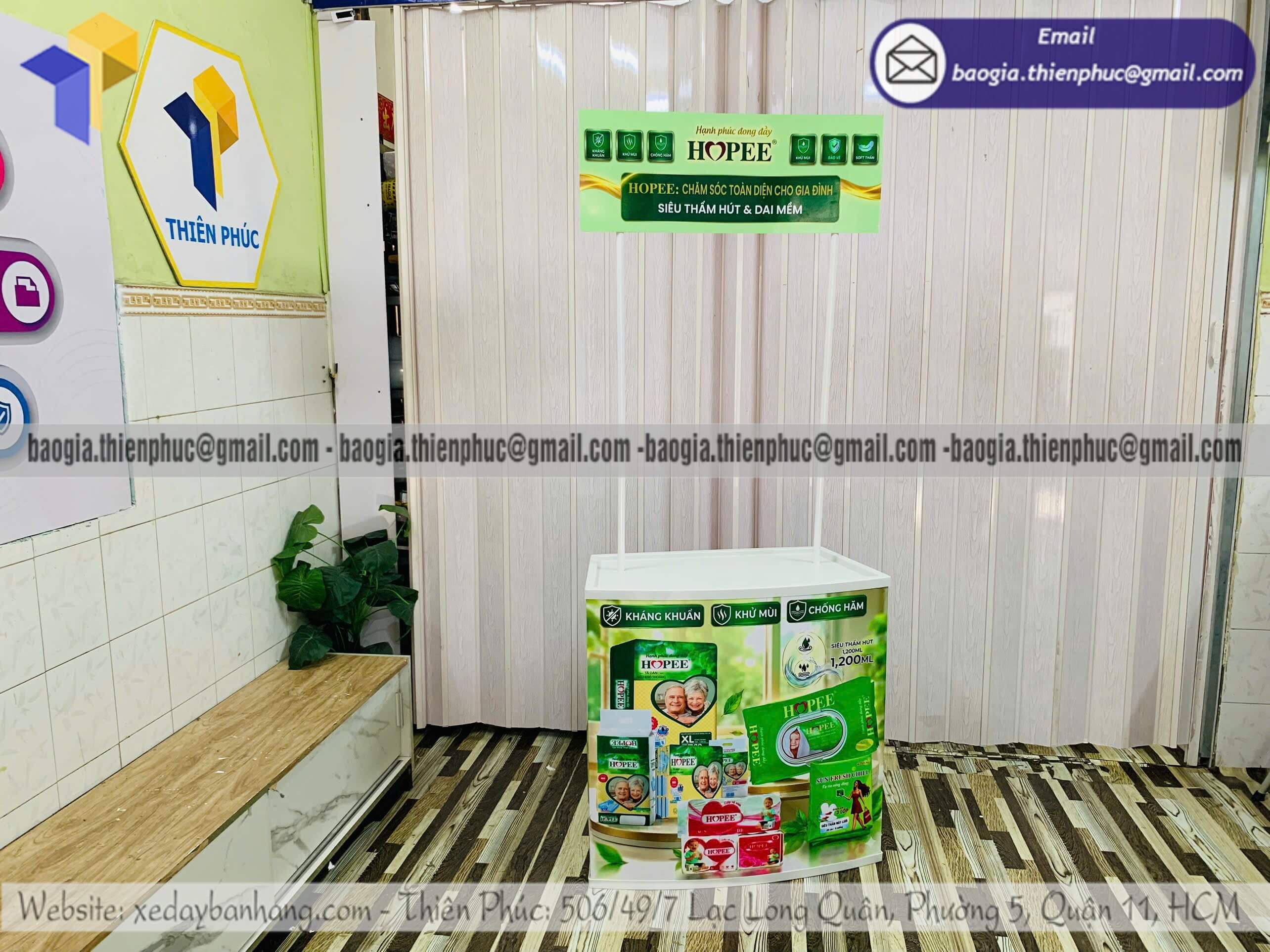Booth nhựa sampling cho PG quảng cáo mặt hàng mới dành cho Pb chạy event
