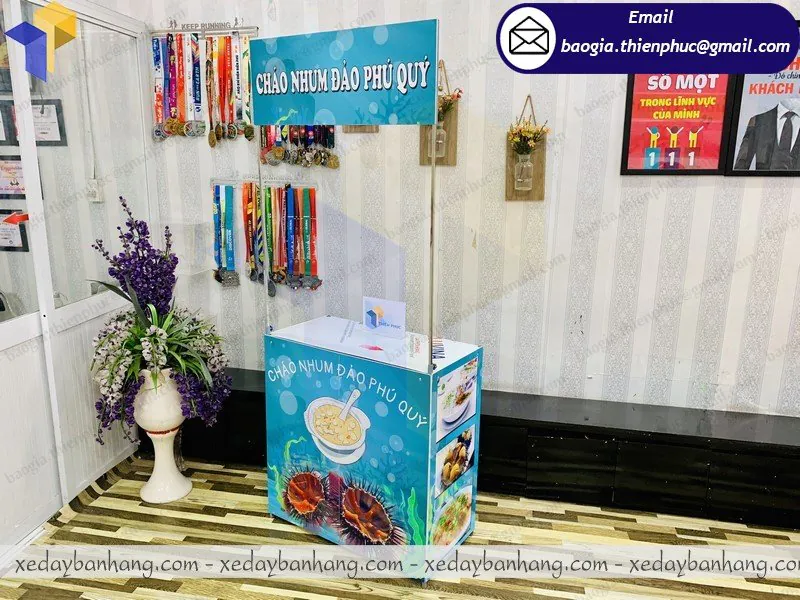 booth sắt bán cháo nhum đẹp