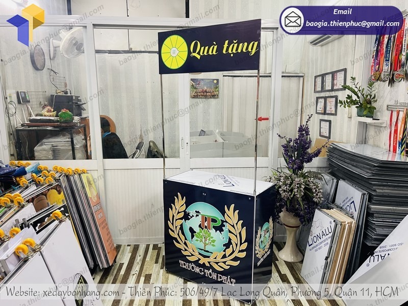 booth sắt bán hàng giá rẻ tphcm