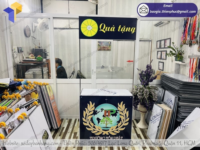 booth sắt bán hàng giá rẻ