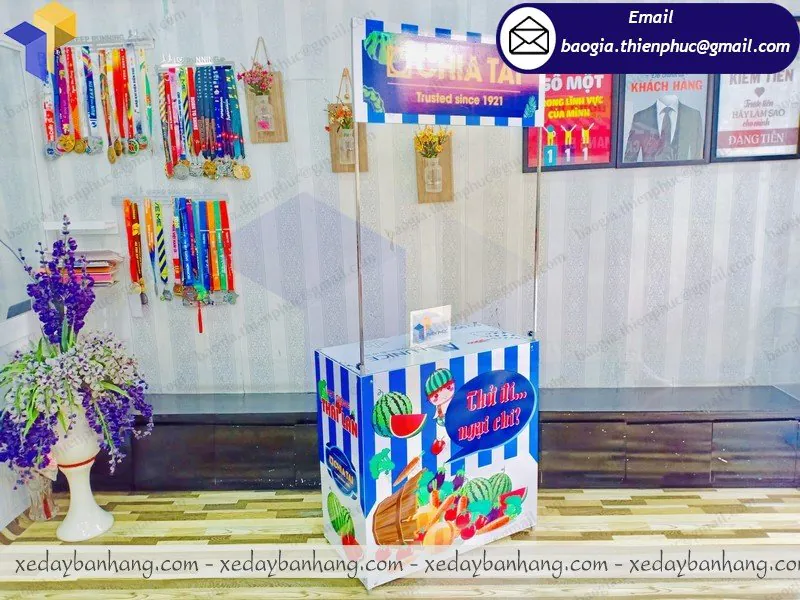 booth sắt bán trái cây giá bao nhiêu