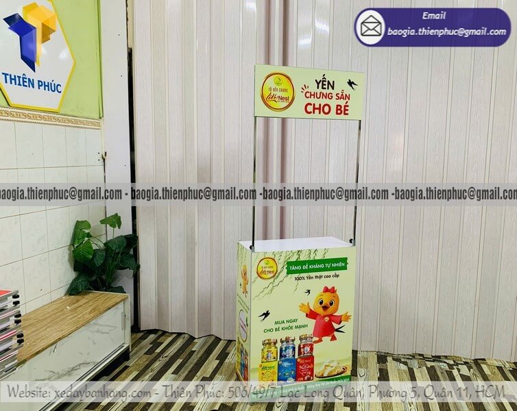 Booth sắt cho nhân viên PG đứng tiếp thị di động hội chợ cho khai trương cực chất