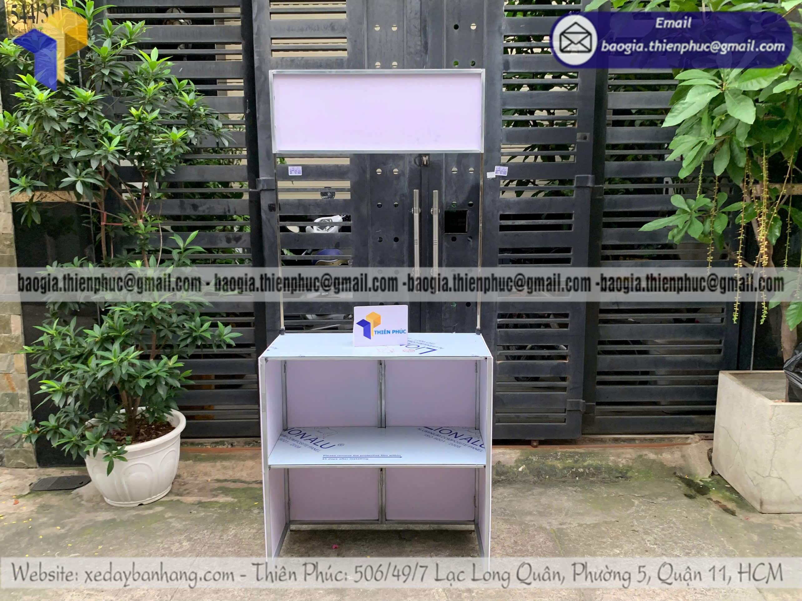Booth sắt cho PG đứng quảng cáo tại siêu thị giá rẻ chống gỉ cho siêu thị mini mall