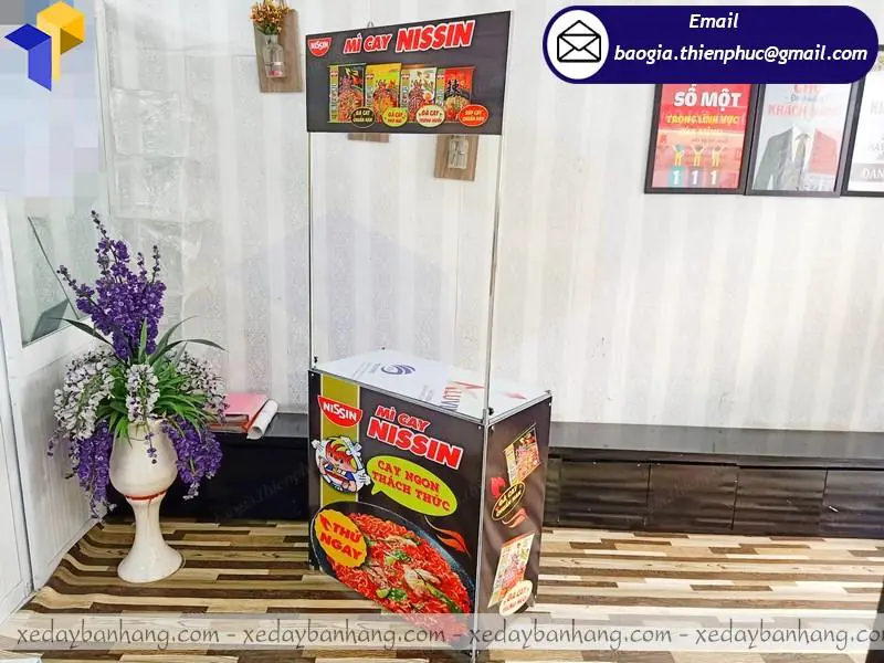 booth sắt quảng cáo bán hàng lưu động giá rẻ