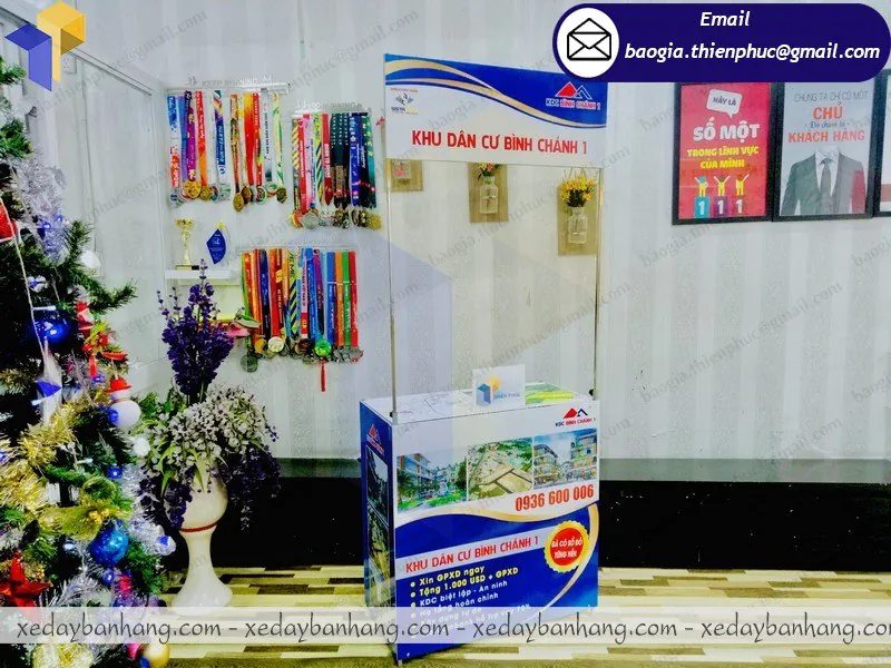 booth sắt quảng cáo bất động sản giá rẻ