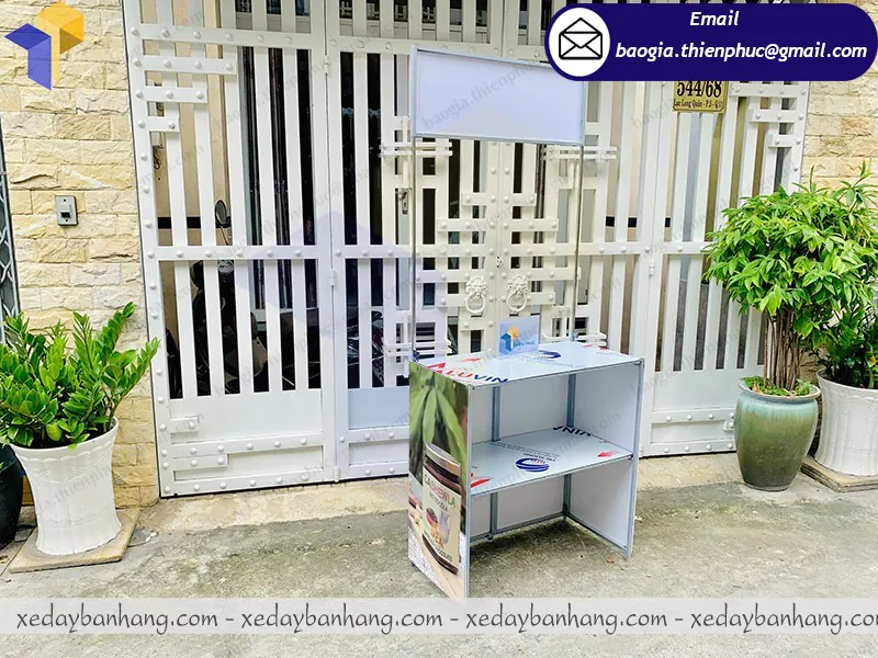 booth sắt quảng cáo bơ sôcôla giá rẻ