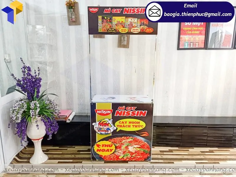 quầy sắt bán hàng quảng cáo lưu động