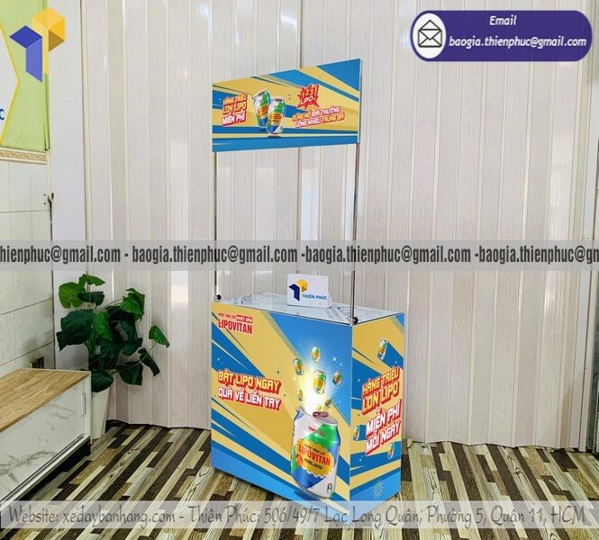 Booth sắt trưng bày sản phẩm cho PG marketing quảng cáo chuyên nghiệp giá tốt cho mọi nhu cầu