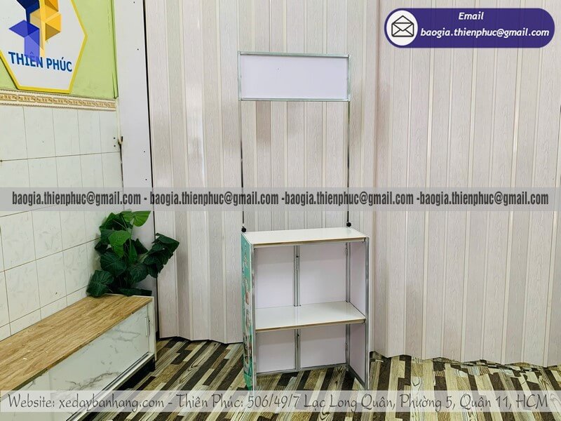 Booth sắt trưng bày sản phẩm di động sự kiện chất ngầu phục vụ event khai trương