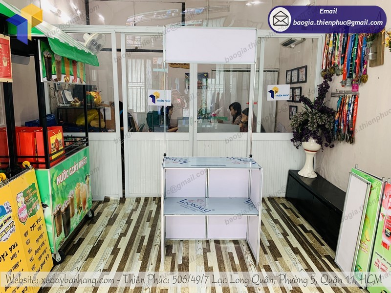 booth sắt trưng bày tphcm