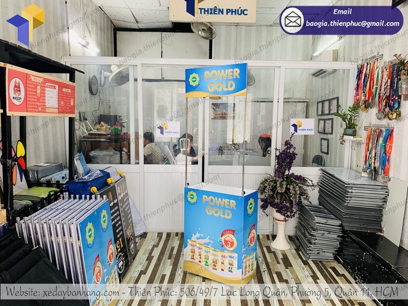 Booth tiếp thị sản phẩm sữa rẻ