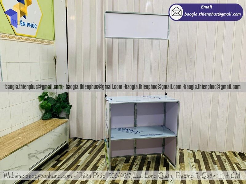 Booth trưng bày phát hàng dùng thử bằng sắt thị trường 2026 giá rẻ bền đẹp