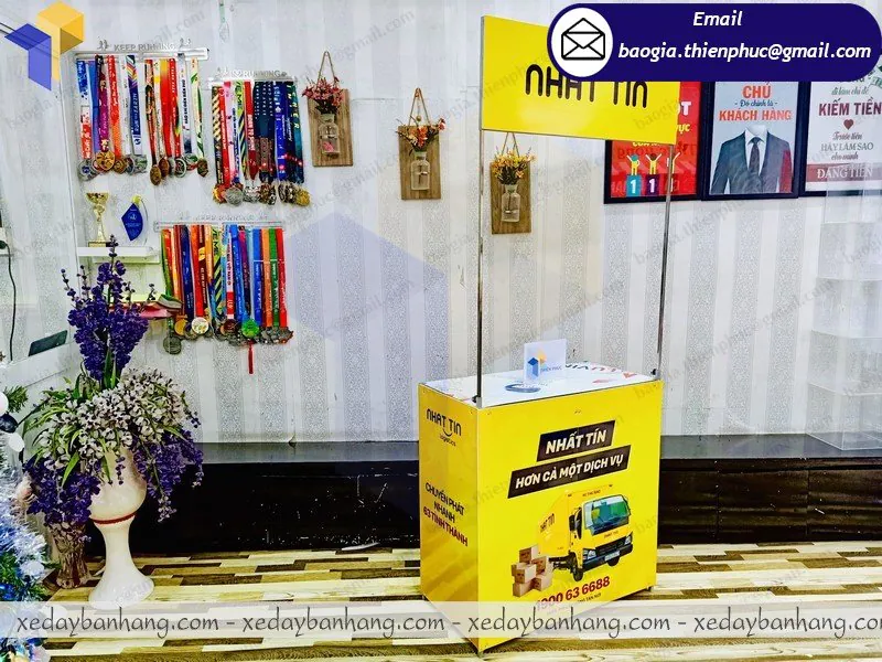 cung cấp booth sắt mini quảng cáo