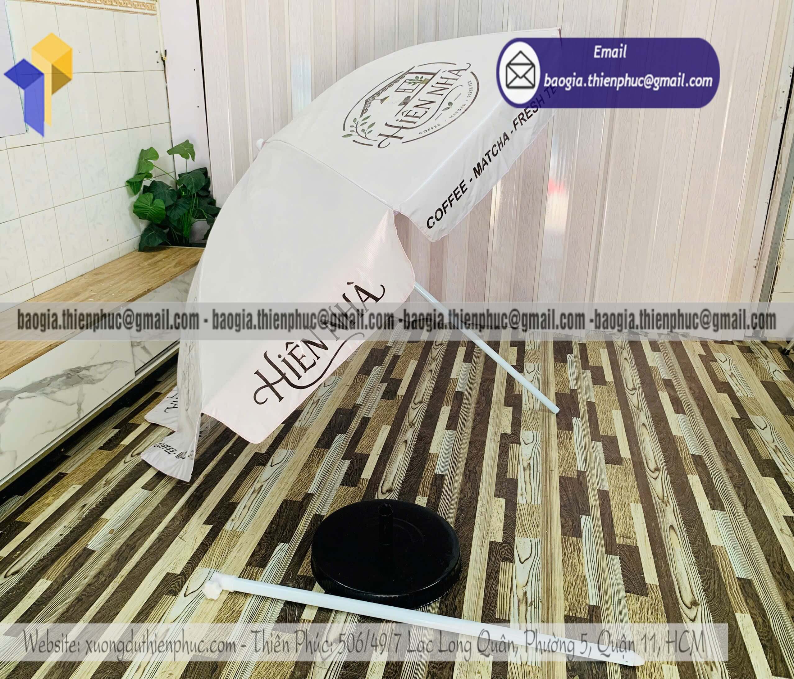 Cung cấp dù tròn quảng cáo in logo cho quán cafe bán siêu chạy toàn quốc