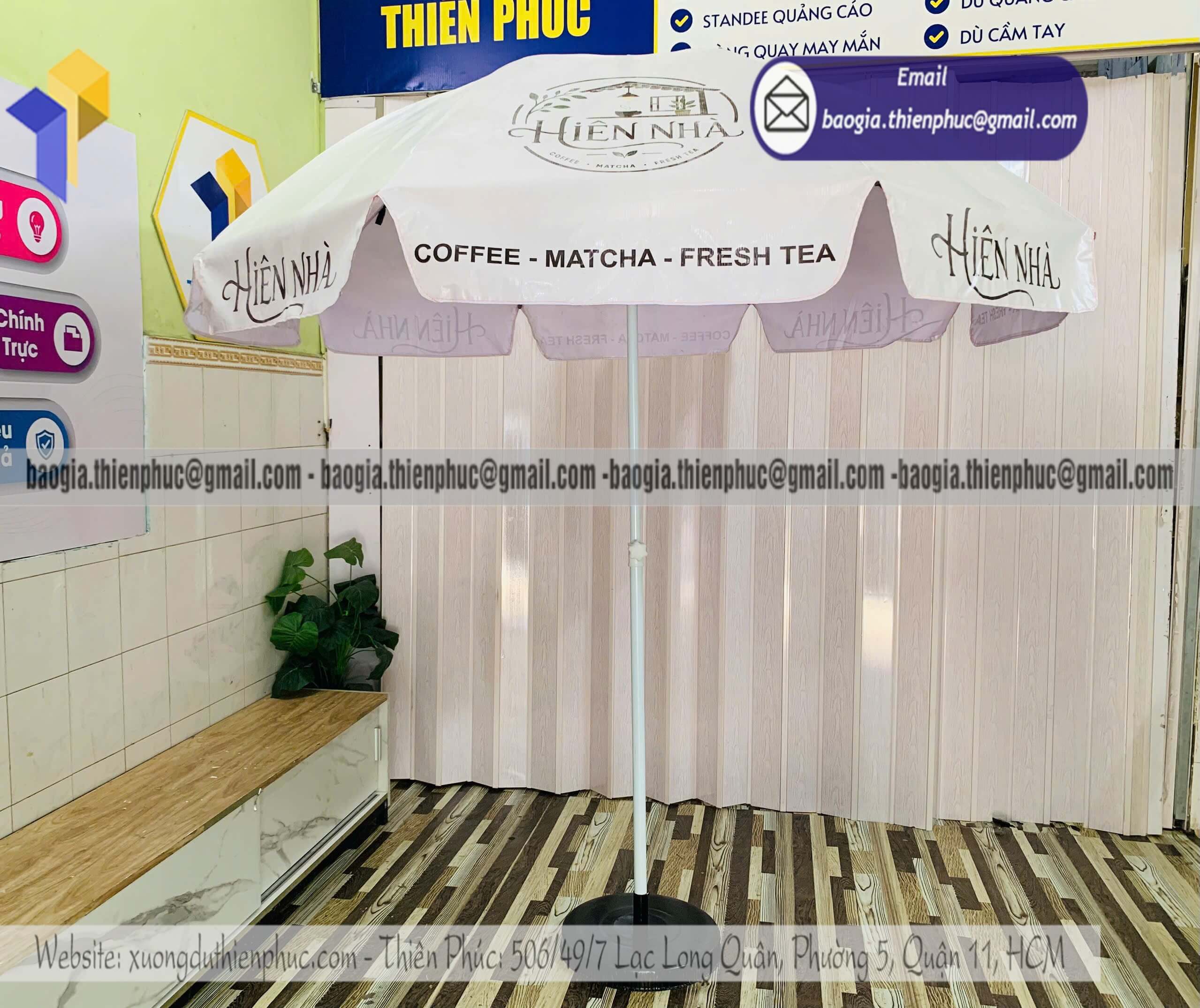 Cung cấp dù tròn quảng cáo in logo cho quán cafe Cung cấp dù tròn quảng cáo in logo cho quán cafe