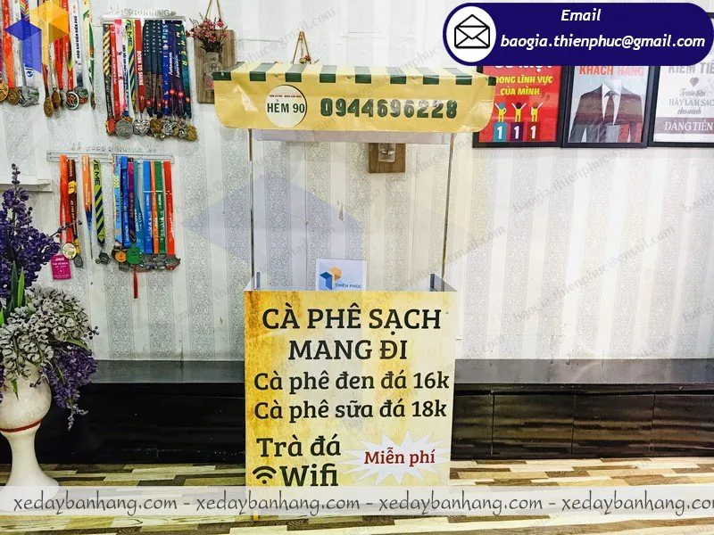 đặt làm booth bán cafe take away