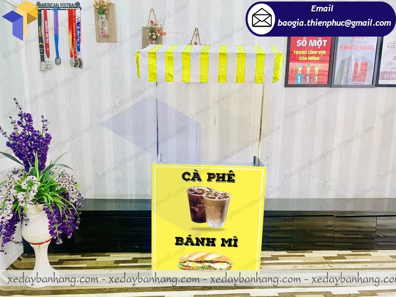 đặt làm booth lắp ráp bán bánh mì cafe