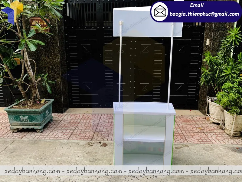đặt làm booth nhựa bán nước vitamin giá rẻ