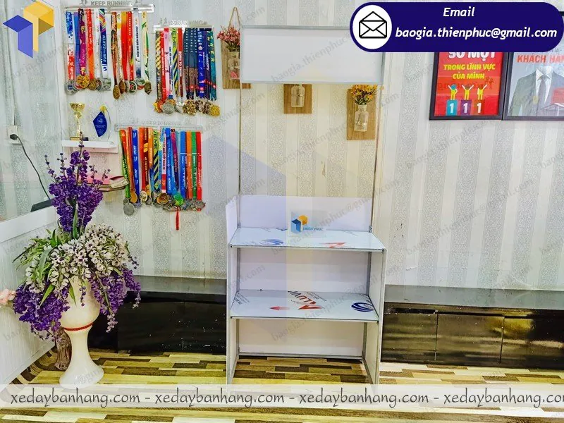 đặt làm booth sắt bán bắp rang bơ giá rẻ
