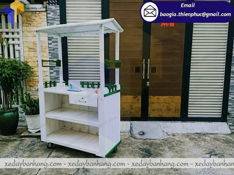 đặt làm quầy xe bán trà sữa mang đi