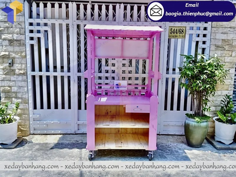 đặt làm tủ bán trà sữa bằng gỗ