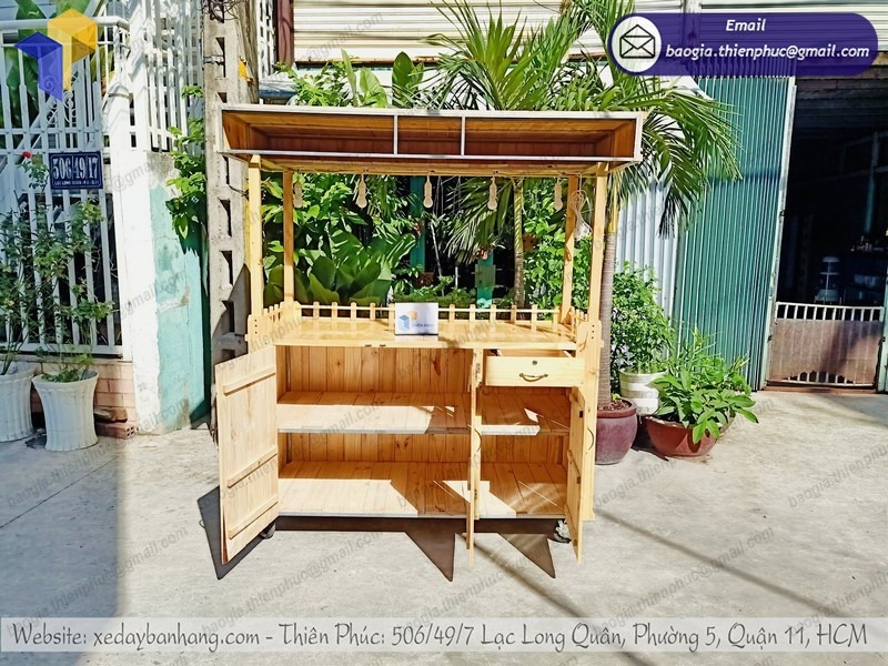đặt làm tủ gỗ bán cá viên chiên