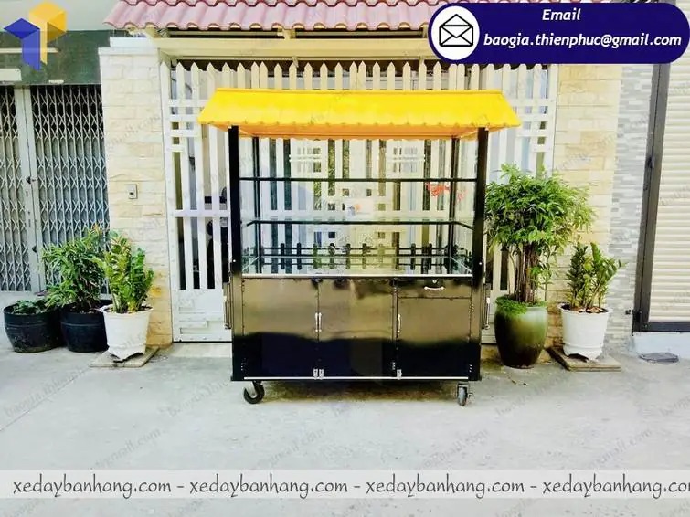 đặt làm xe đẩy bán nước ép hoa quả