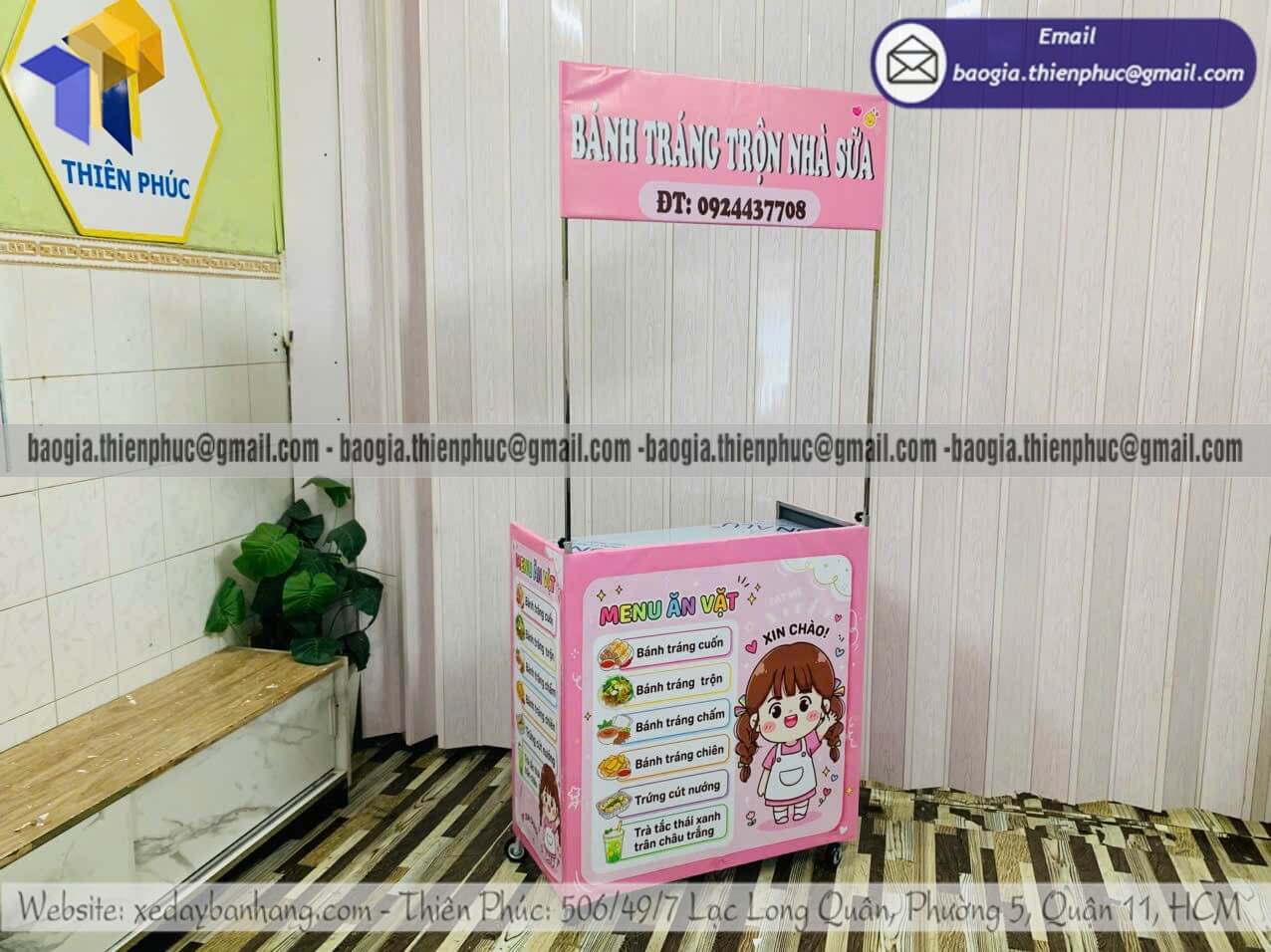 Đặt xe lắp ráp bán món ăn vặt xếp gọn vỉa hè gà rán khoai chiên bánh mì