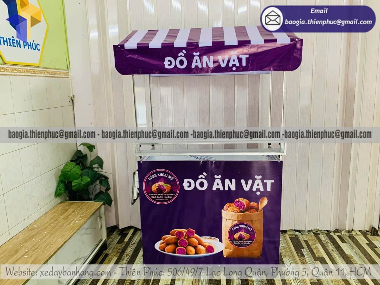 Đặt xe xếp để đồ ăn vặt bán hàng rong có mái che Đặt xe xếp để đồ ăn vặt bán hàng rong có mái che