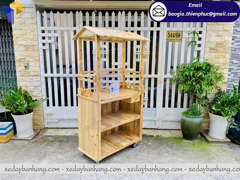 điểm bán xe gỗ bán cafe hàng rong