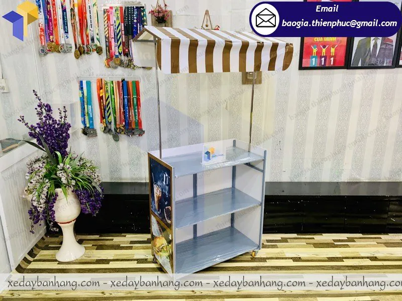 đóng booth bán cafe mang đi lắp ráp số lượng lớn